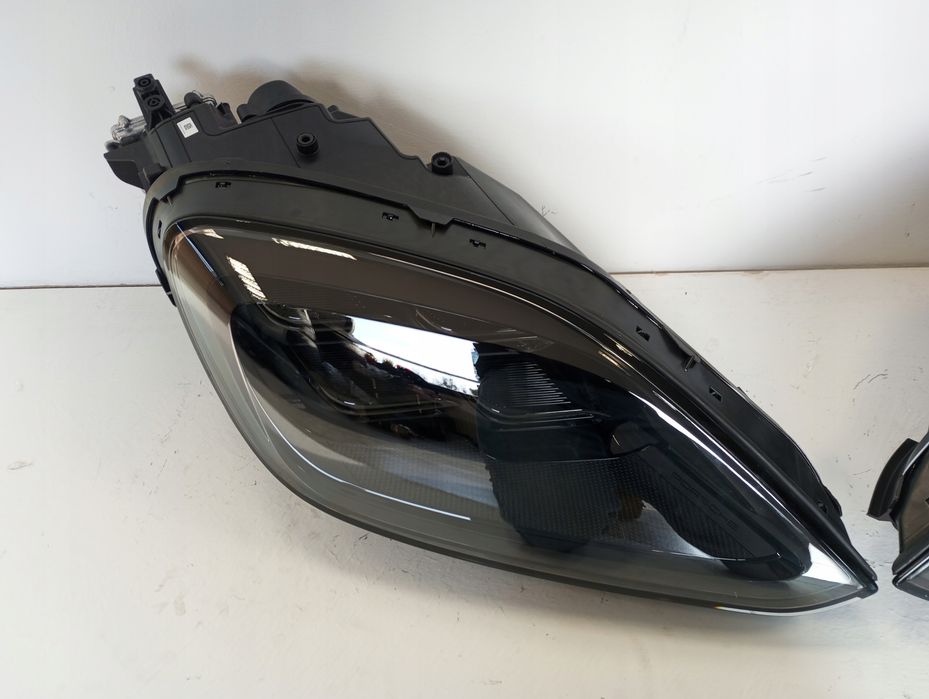 Lampa LAMPY FULL LED MATRIX Cayenne 9Y0 lift 9Y0941060Q 9Y0941059Q NOWE