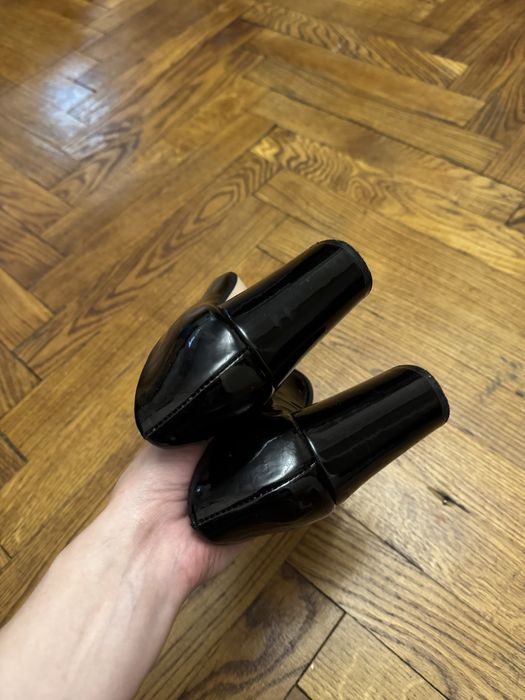 Туфлі на випускний свято шкіряні
