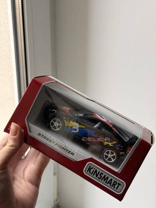 Продам нові машинки Kinsmart