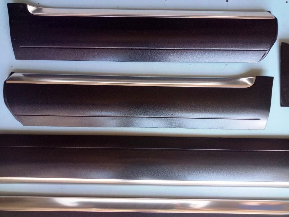 Молдинг накладка двери хром Volkswagen Touareg 2003-2009 Разборка