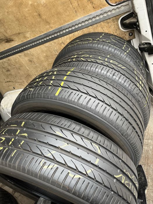 Komplet opon letnich Dunlop  215/50/18