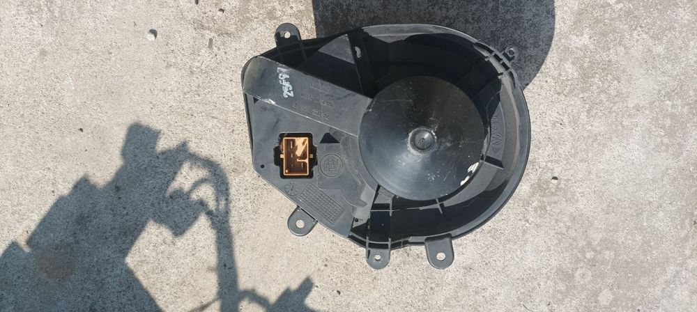 Мотрчик печки Пассат б5