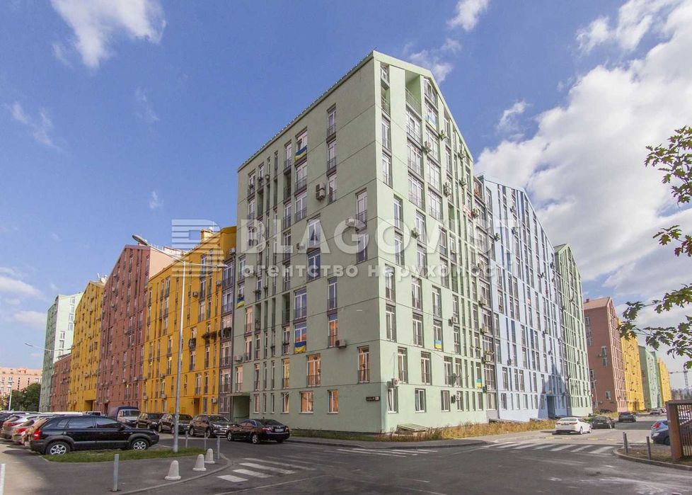 Квартира в сучасному закритому ЖК "Комфорт Таун"