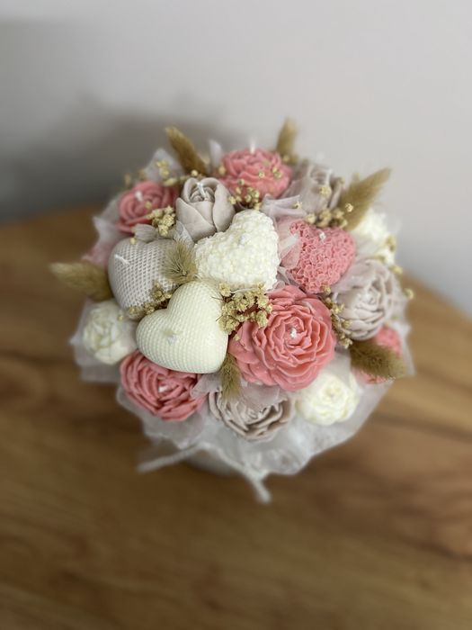 Walentynki dzień kobiet flowerboks swiece sojowe zapachowe prezent