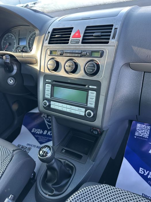 Продам Volkswagen Touran 2006 рік можлива розстрочка, кредит, обмін!