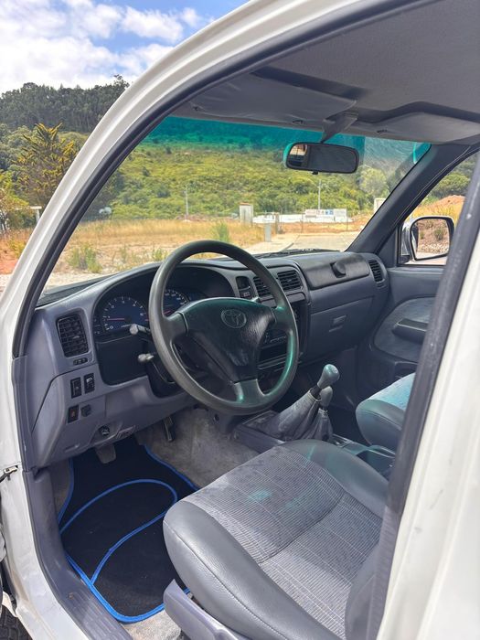 Toyota Hilux 2.4 TD 4x4 TRACKER