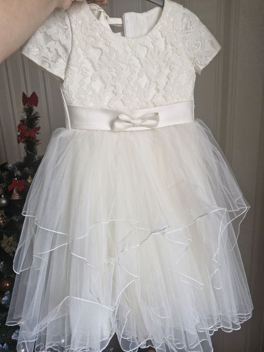 Сукня , бальна , святкова, пишна