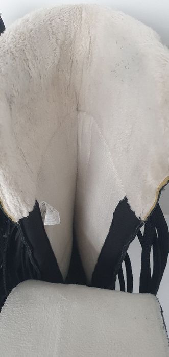 Buty ze skóry śniegowce Helly Hansen rozmiar 37,7