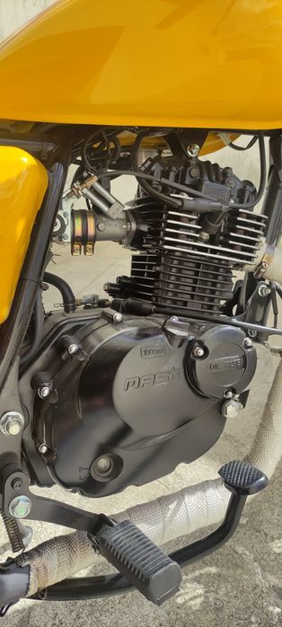 Mash Seventy Five 125cc, de 2022, como nova