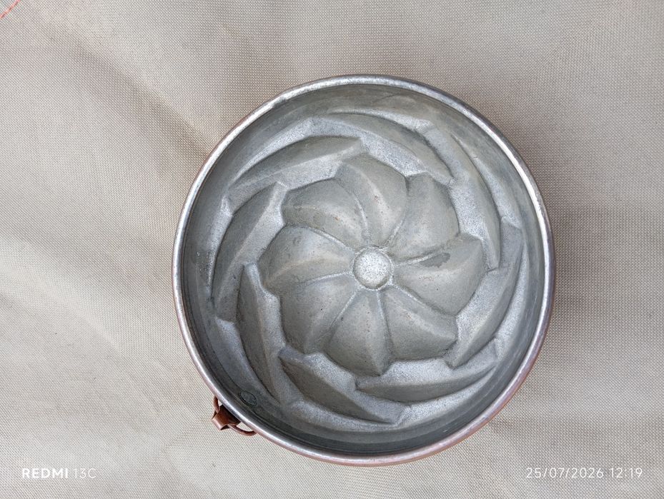 Forma de cobre antiga - VENDIDA