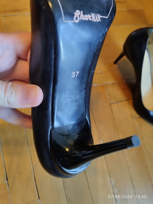 Продам туфли женские на шпильке Sharman