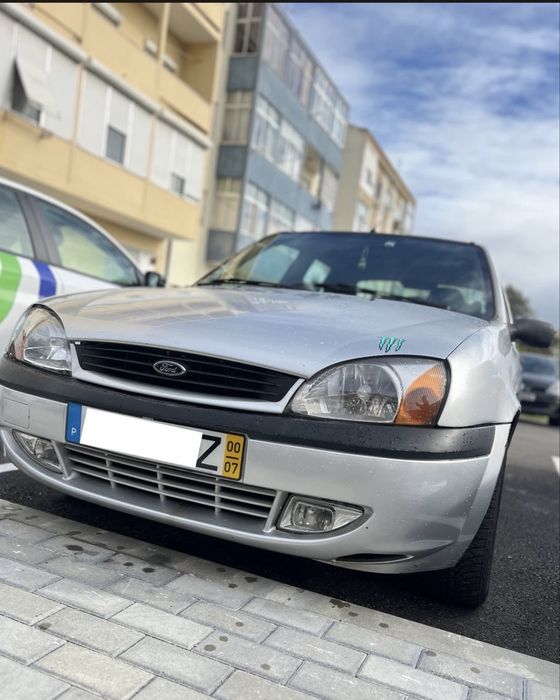 Vendo ford fiesta 1.2 5 pronto a circular