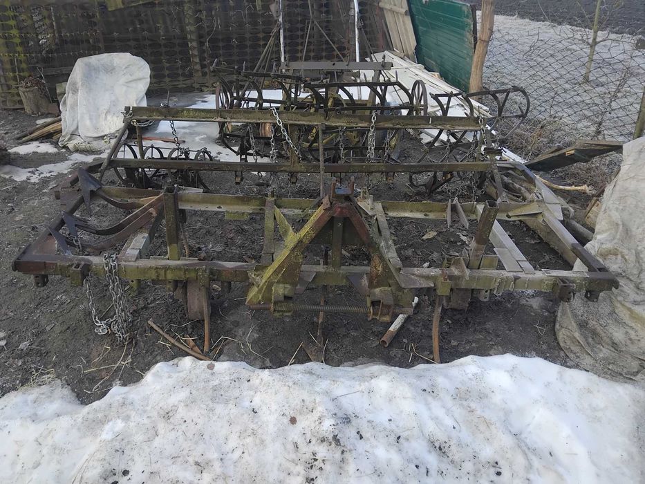 Продам культиватор ЮМЗ МТЗ Т-40