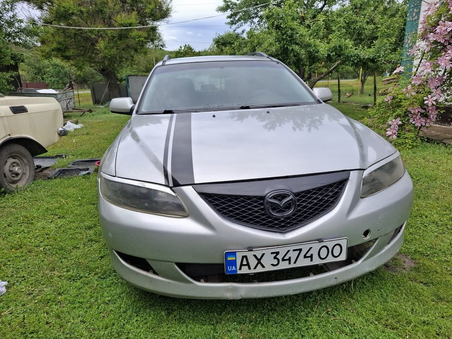 Mazda Universal 2004