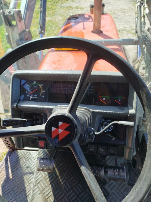 Ciągniki Massey Ferguson 3095