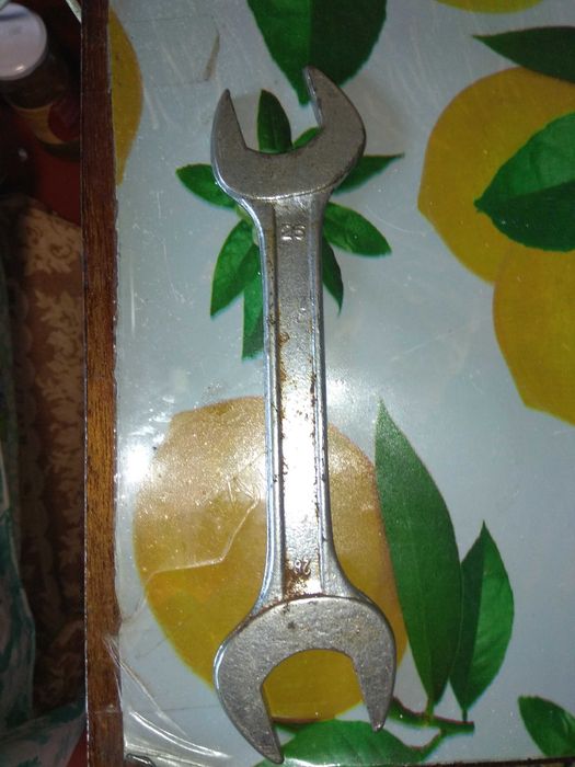 Обменяю гаечный ключ