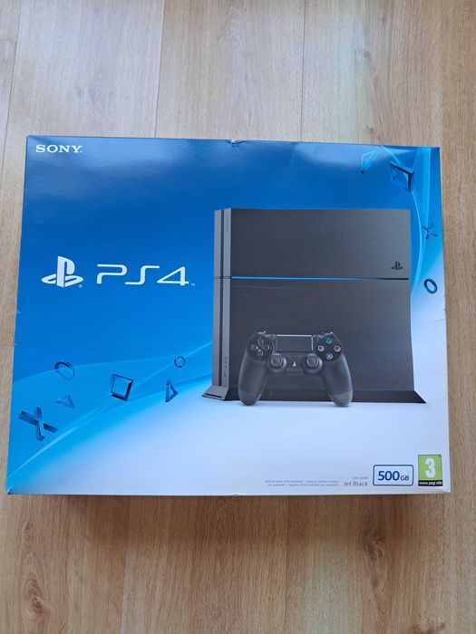 PS4 500GB Preta + 1 Comando + Jogo