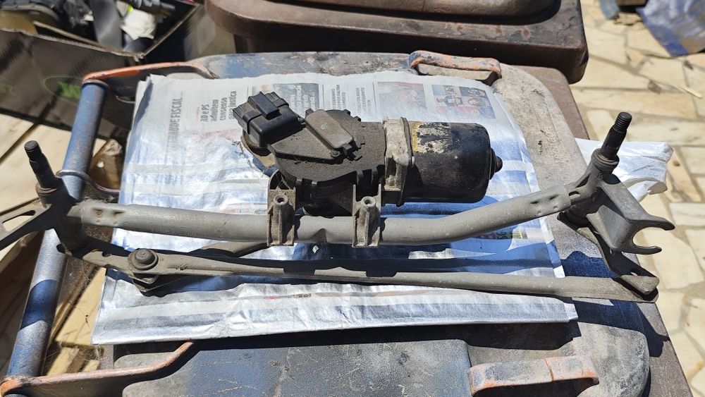 Quadrante Renault Megane 2007
Preço 50€