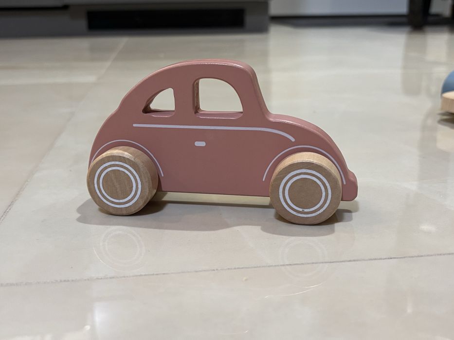 Samochód drewniany, zabawka - Little Dutch, różowe autko