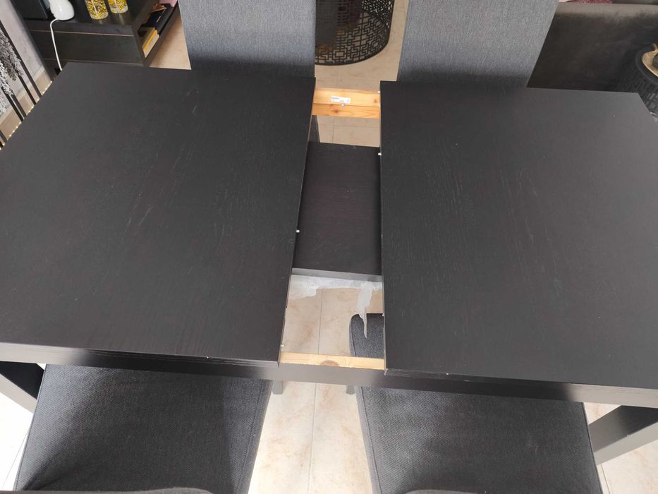 Mesa sala extensível com 4 cadeiras