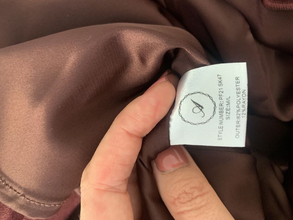 Saia plissada bordeaux Aavelle