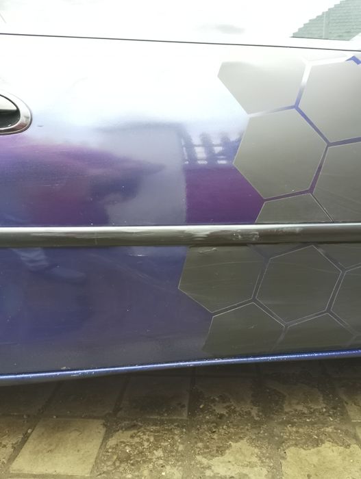 Срочно продам машину Мазда 323 ціна 1650