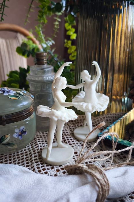 Сільничка солонка статуэтка фигурка фарфор старинное стекло подарок