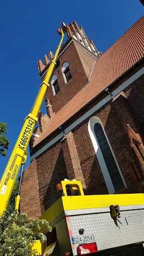 Podnośnik koszowy wynajem 18m 21m 27m 35m 42m 44m Pruszcz Gdański