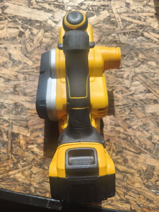 Strug DeWalt Aku 5 ah 2025