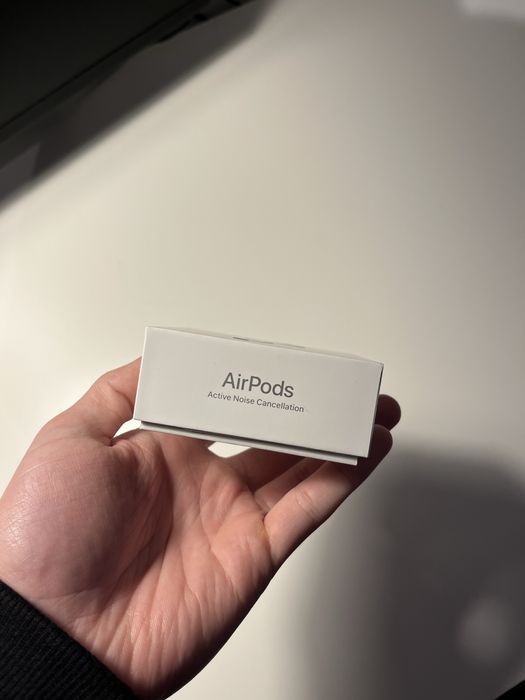 Airpods 4 com cancelamento de ruido