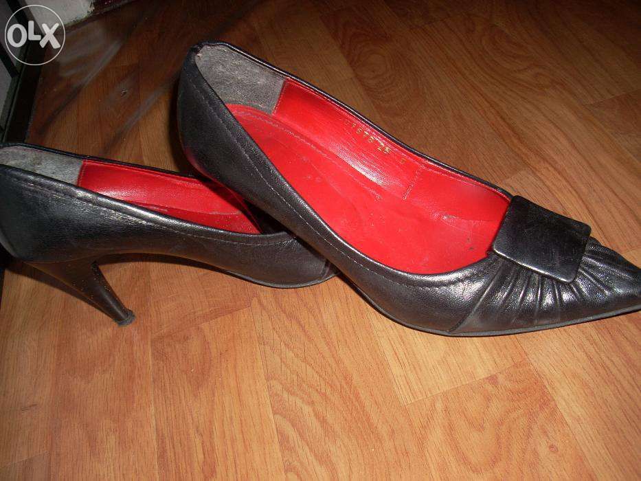 Szpilki czarne skóra 39