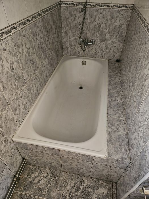 Casa de Banho / WC - Sanita, bidé, lavatório e banheira