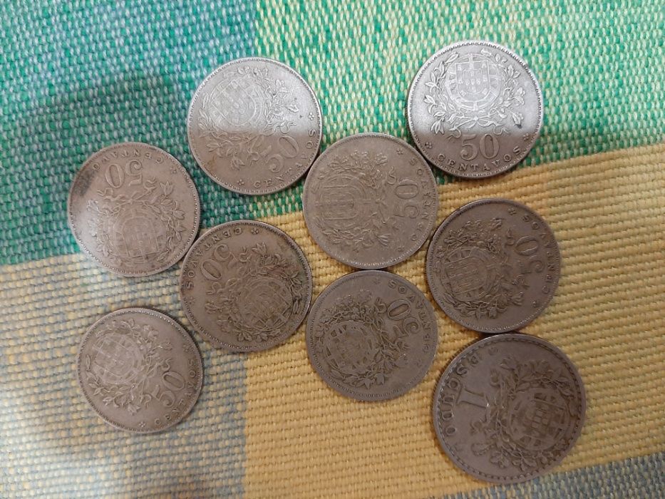 Moedas de Escudos para coleção