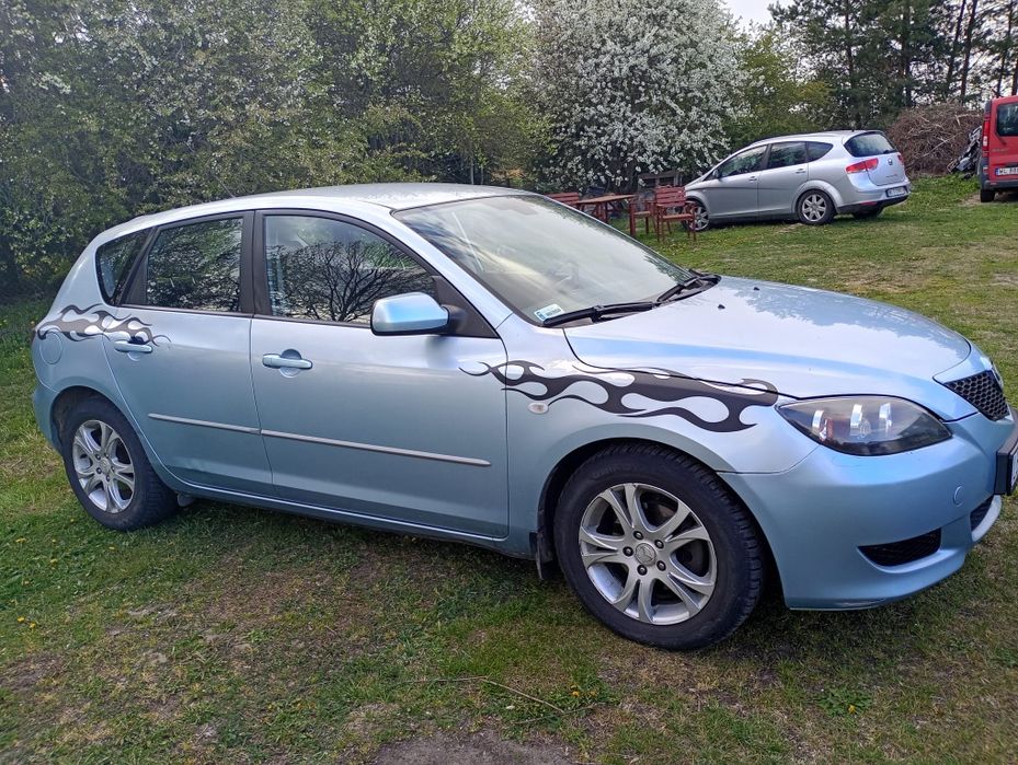 Samochód osobowy Mazda 3