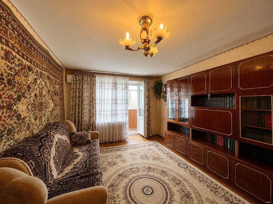 ПРОДАЖ 3-кімнатної квартири в Центрі міста по вул. П`ятницька