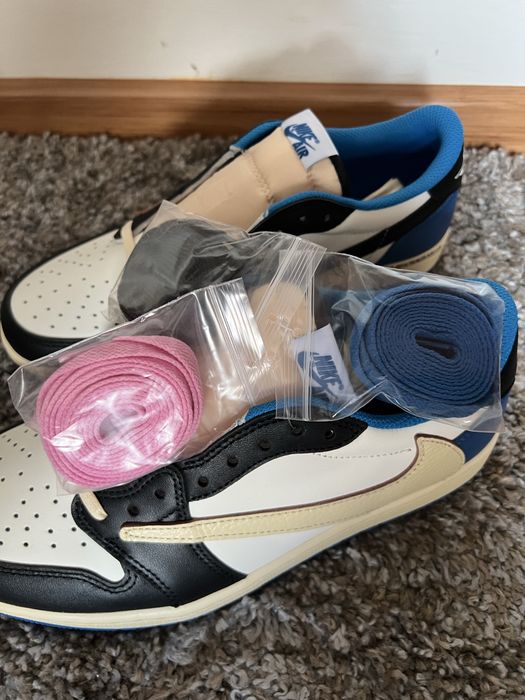 ButyTravisy size 42