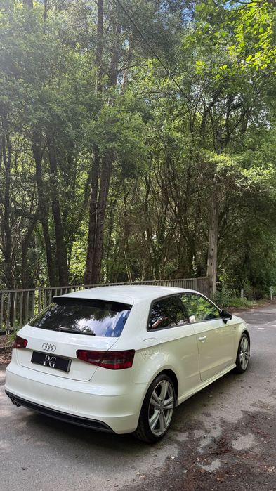 (Reservado) Audi A3 S-Line 2.0 TDI 150cv |Distribuição Nova | Garantia | Impecável