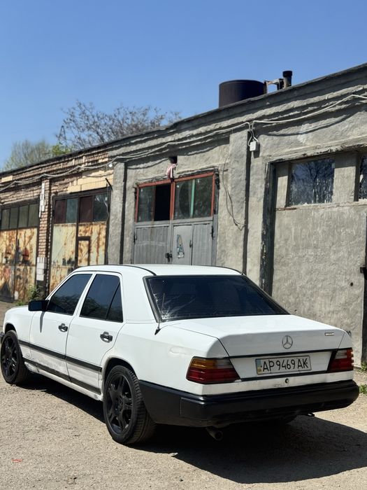 Мерседес 124 2.0 газ/бенз кожа
