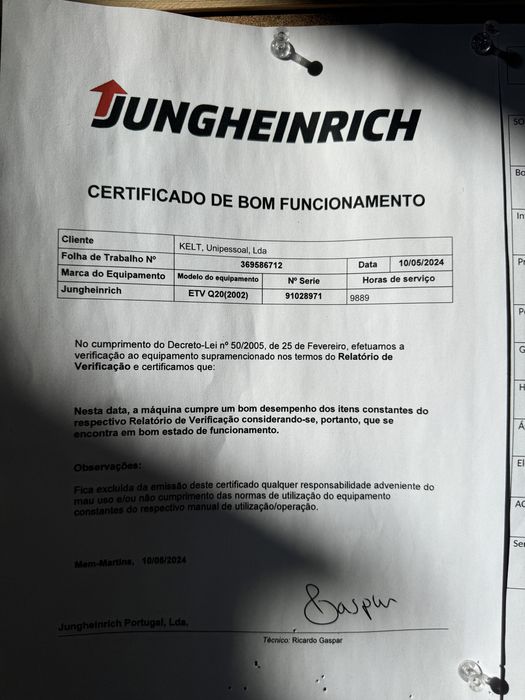 Empilhador Multidirecional eletrico