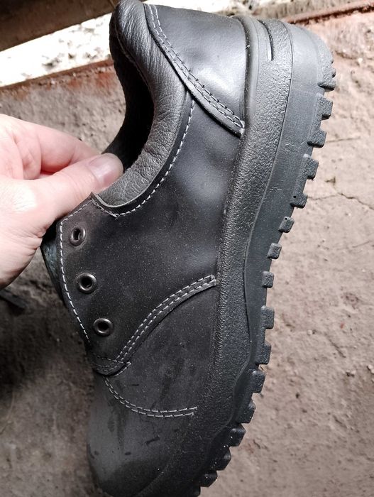Buty robocze. Bardzo ładne