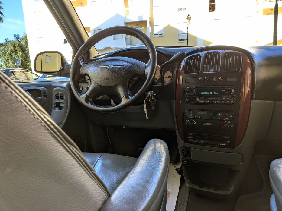 Chrysler Grand Voyager Automática — photo 5