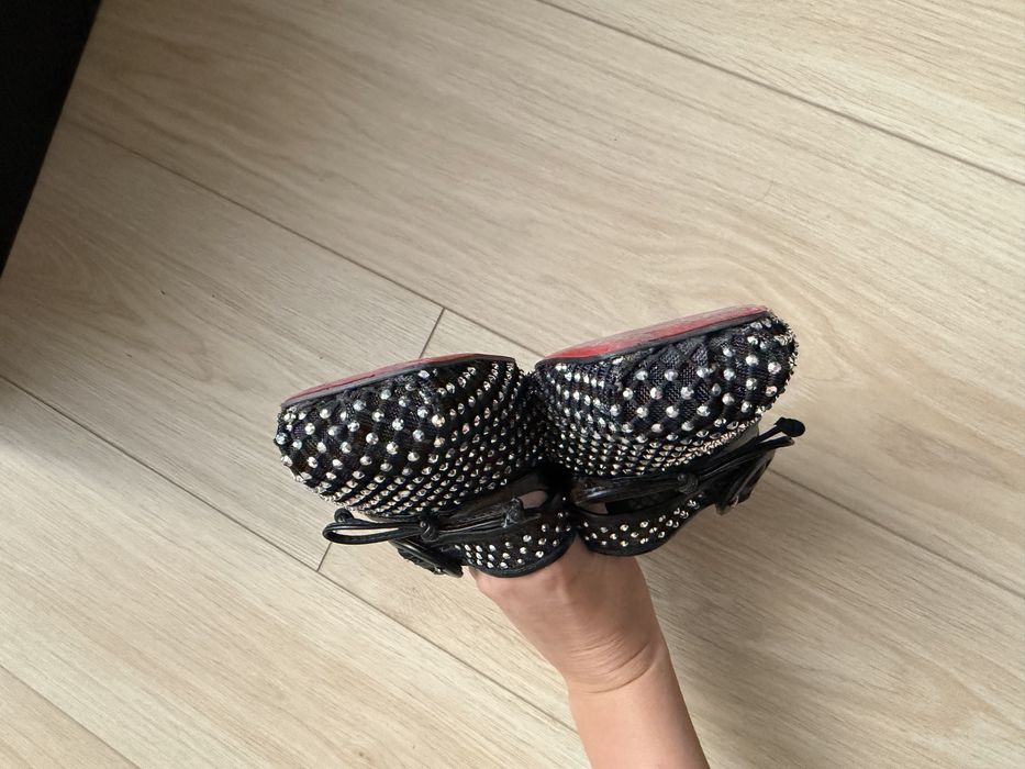 baleriny christian louboutin 39