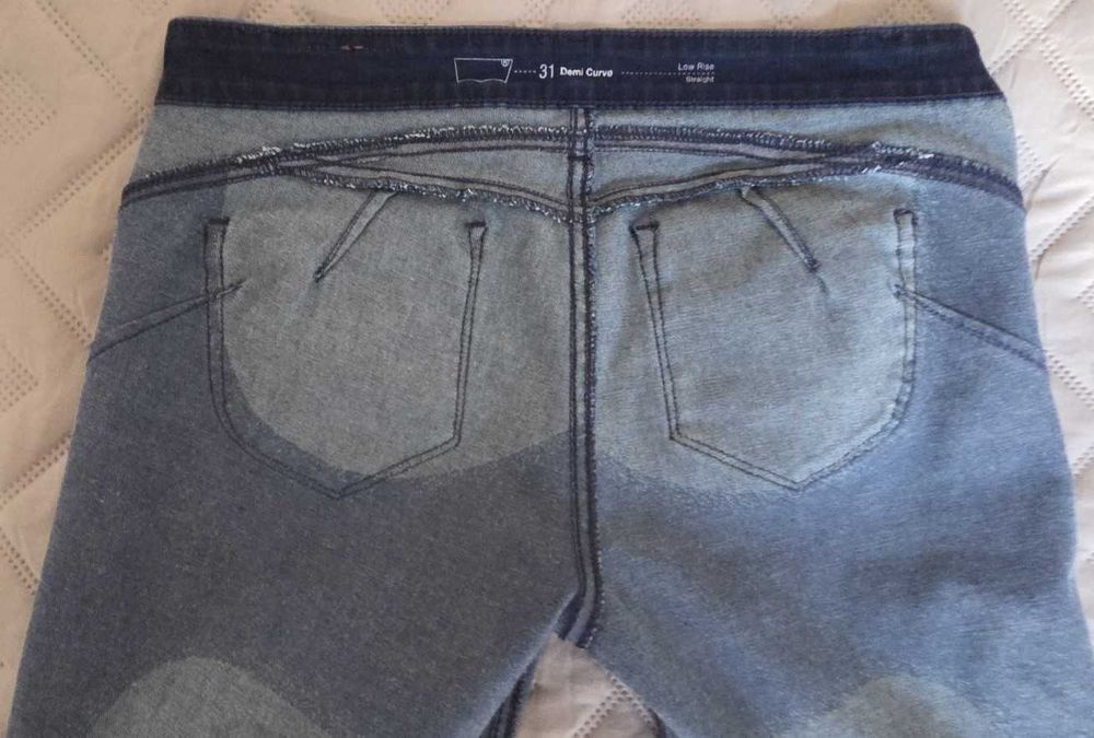 Levi’s Demi Curve Straight, granatowe, niski stan 31/32