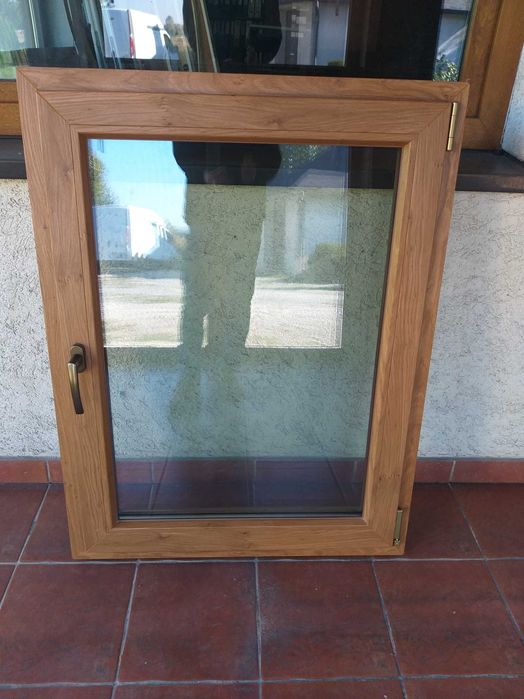 Okno PCV 865 x 1135 Veka 3 szyby