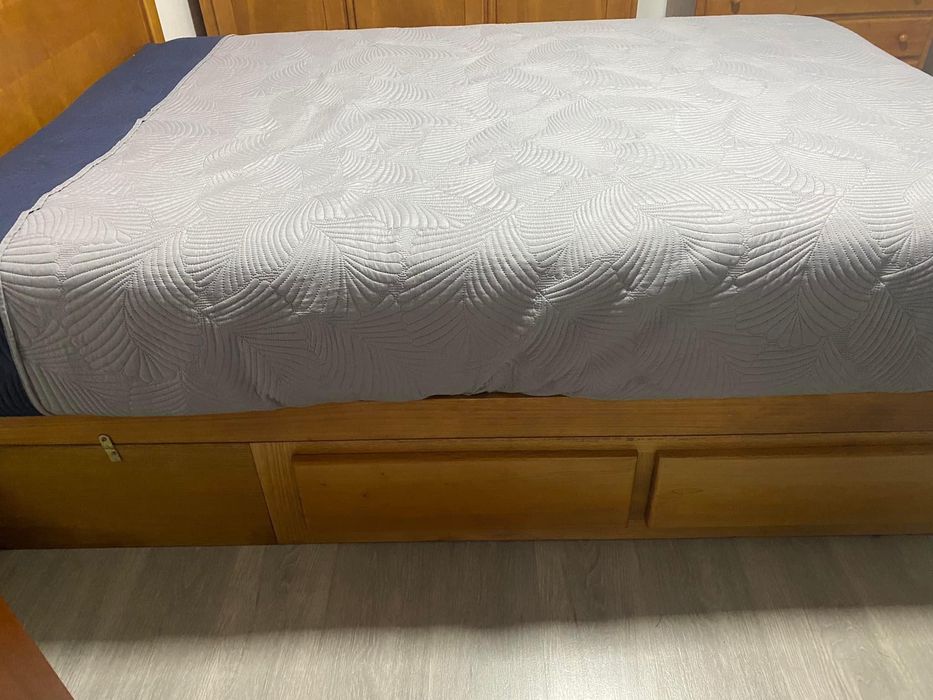 Mobília de quarto em ótimo estado