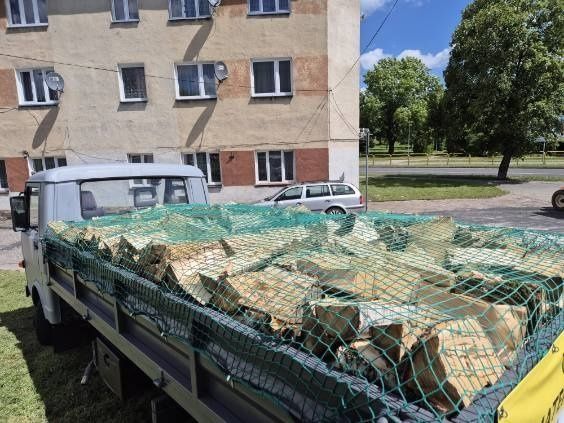 Buk , , Dąb Brzoza Olcha itd  Drewno liściaste