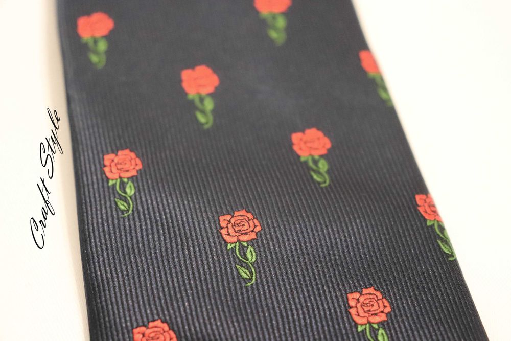 Gravata (Porsche 911, Catos, Bengala de Natal, Barcos a Vela, Rosas)