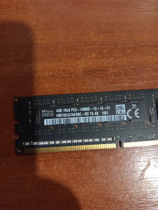 4 ГБ 1RX8 SK Hynix DDR3 4 ГБ HYNIX 4GB DDR3-1866 PC3-14900E 1RX8 RAM