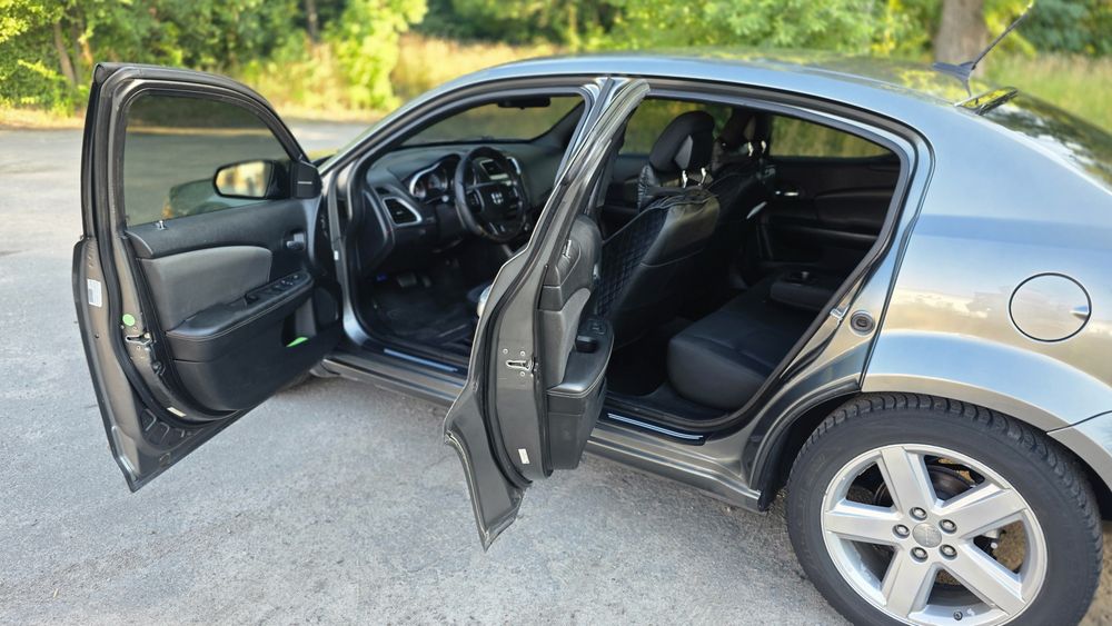 Продам Dodge Avenger 2013рік 2.4 газ/бензин