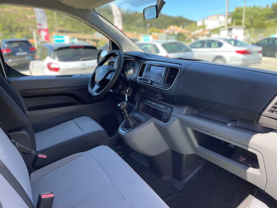 Peugeot Expert Traveller 1.5 BlueHDi 9 LUGARES/IVA DEDUTÍVEL